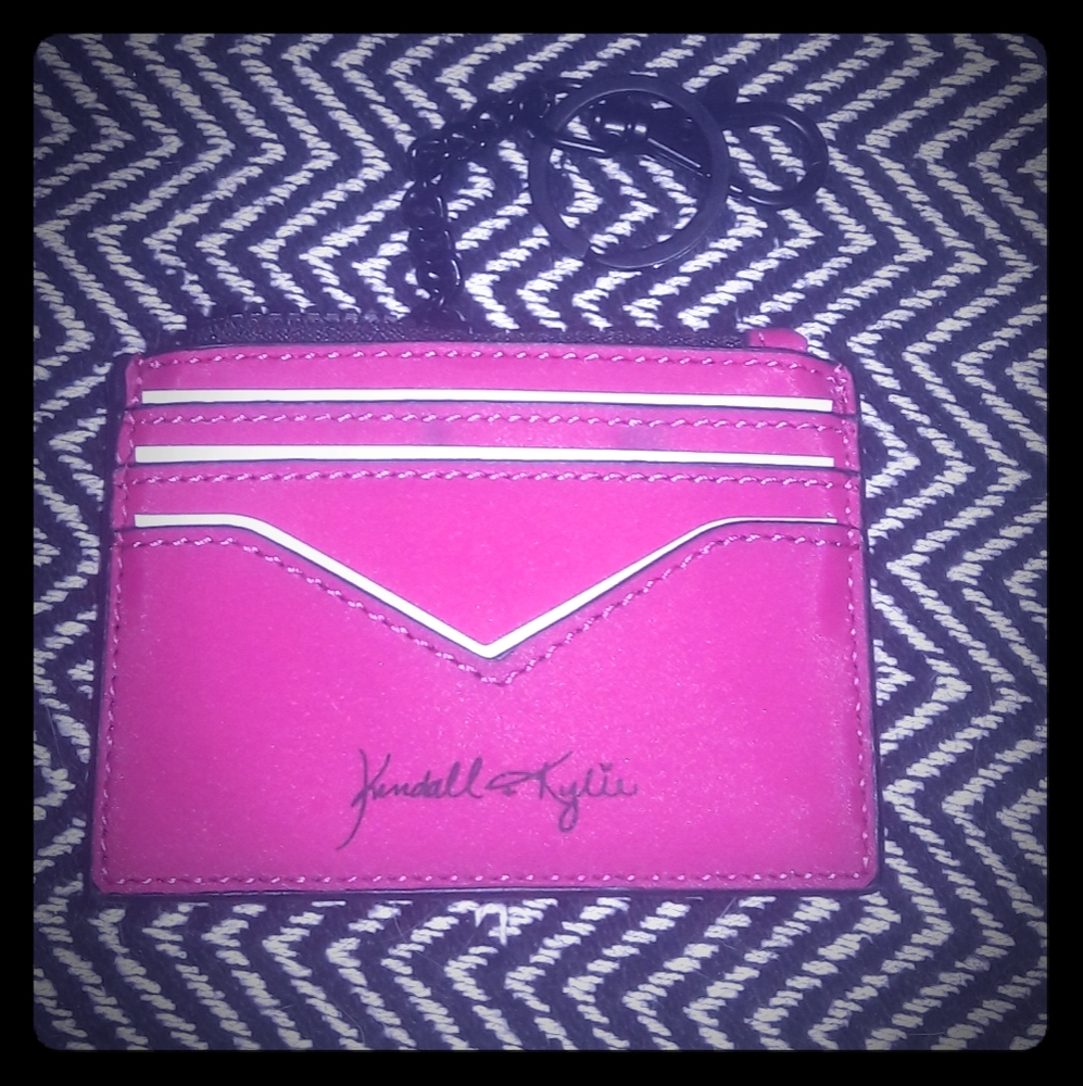 Kendall and Kylie pink coin wallet